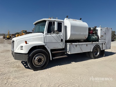 1996 Freightliner FL 70 4x2 Kraftstoff- / Schmiermittel Lkw