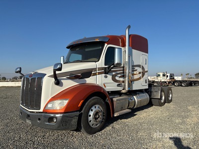 2017 Peterbilt 579 6x4 تراكتور شاحنة كابينة النوم (ثنائية المحور)
