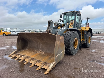 2014 John Deere 744K Wheel Loader