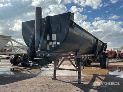 2005 Ranco ED3038LW 36 ft T/A Frameless End Dump Trailer