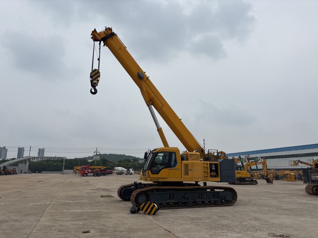 2021 XCMG XGC55TE 55 ton Telescopic Crawler Crane