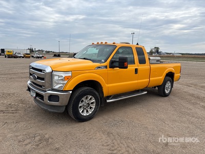 2013 Ford F-350 XLT 4x4 Extended Cab Pickup
