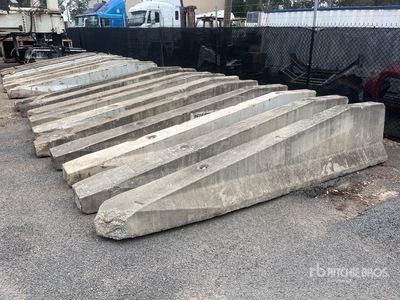 Quantity of (10) DB80 4 m Tapered Concrete Barriera