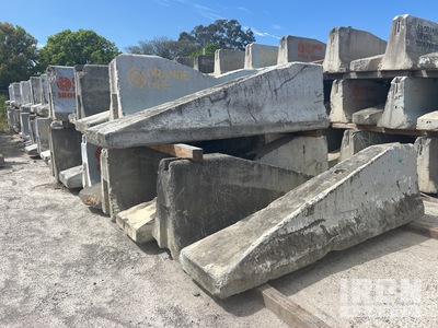 Quantity of (50) x 3 m F Type Tapered Concrete Barrera