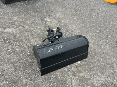 2025 GIYI GY-D3T 33 in Hydraulic Tilting Godet d'excavatrice (Unused)