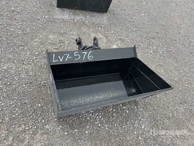 2025 GIYI GY-D5T 36 in Hydraulic Tilting Godet d'excavatrice (Unused)