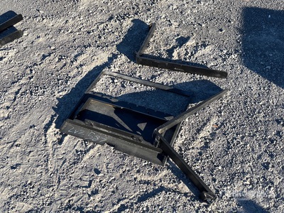 2025 GIYI GY-XHC 29 in Mini Skid Steer Forks (Unused)