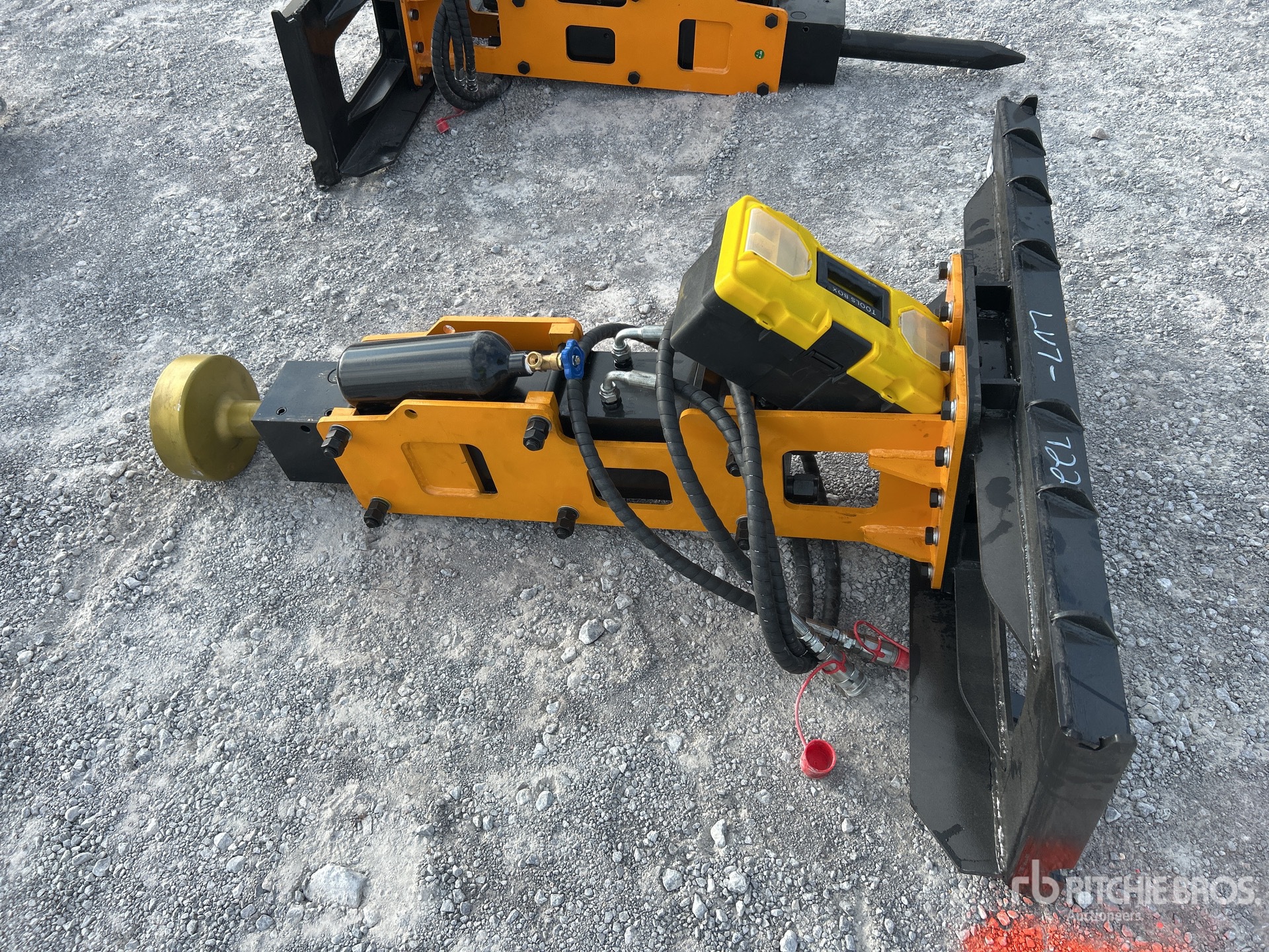 2025 GIYI GY-D680 Skid Steer Post Driver (Unused)
