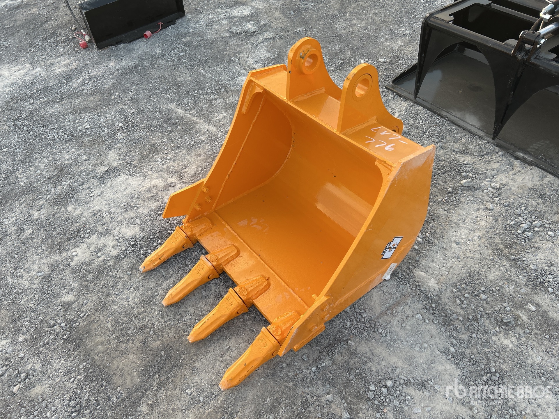 2025 GIYI GY-BK CAT Excavator Bucket (Unused)