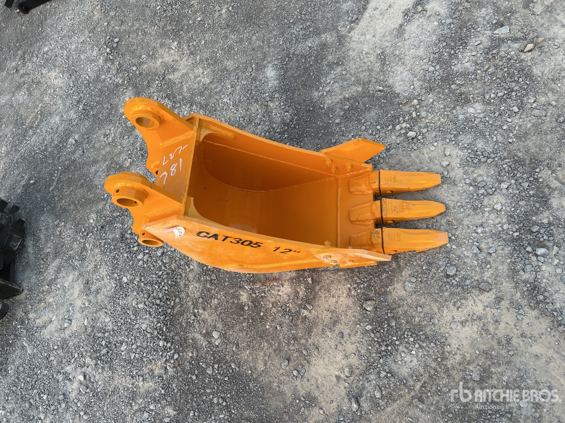 2025 GIYI GY-BK Cat 305 Excavator Bucket (Unused)
