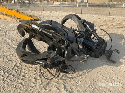 Quantity of (2) 5 Fingers Excavator Grapple