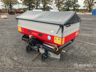 2017 Vicon RO-M Fertilizer Spreader