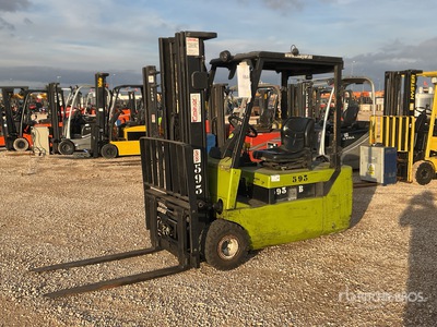 2001 Clark CTM20 Electric Forklift