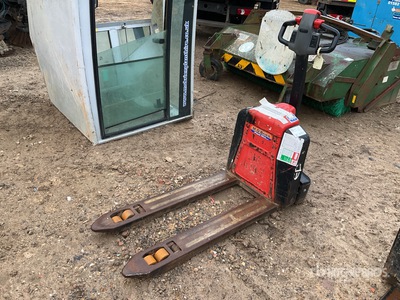 2020 EP Equipment  EPL185 1800 kg Electric Transpallet