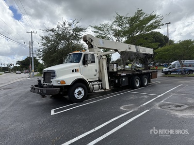 2009 National Crane 900A 26 Ton Straight Boom on 2009 Sterling L9500 6x4 Boom Truck