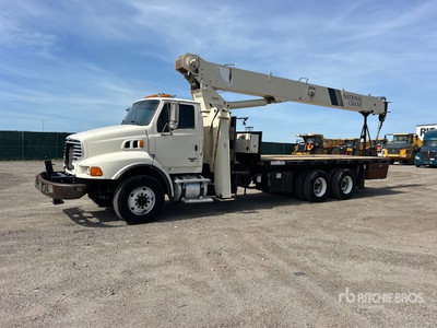 National 900A 52000 lb Straight Boom on 2009 Sterling LT9500 6x4 Camion à Fèche