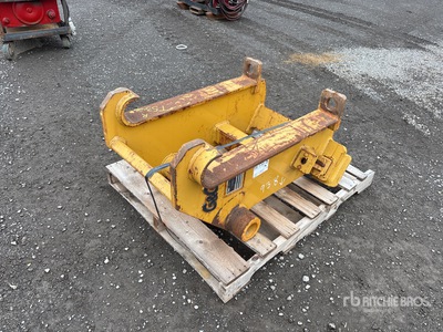 G&G GU270A Wheel Loader Quick Coupler - Fits Cat 938
