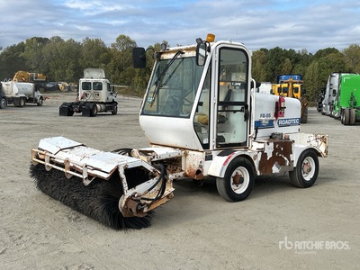 Roadtec FB-85 مكنسة