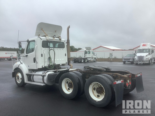 CAMIóN 2016 FREIGHTLINER