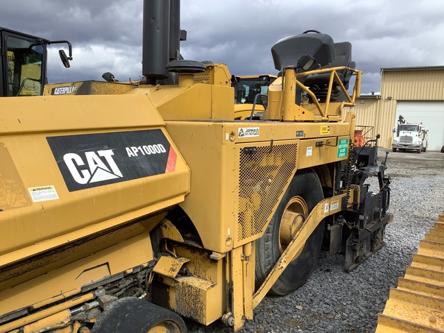 2010 Cat AP-1000D Wheel Asphalt Paver