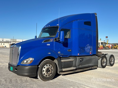 2018 Kenworth T680 6x4 Cabeza Tractora Cabina Dormitorio