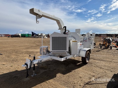 2016 Bandit 200UC Tow-Behind Chipper (Inoperable)