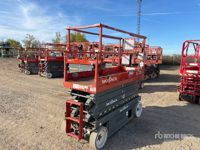2016 Skyjack SJIII3226 Electric Scissor Lift