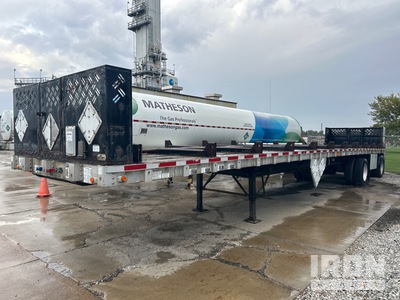 1999 Wilson CF-900 48 ft T/A Spread Axle Remolque caja abierta