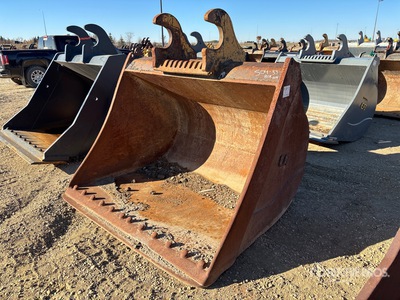 EFI 71 in Q/C Cleanup Excavator Bucket