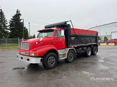1999 International F2674 8x4 Autocarro ribaltabile 2 assi