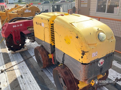 Wacker Neuson RL1-19 Pneumatic Roller