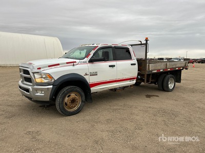 2014 Ram 5500 SLT 4x4 Crew Cab Autocarro cassone fisso