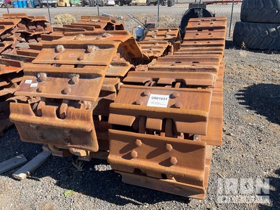 Quantity of (2) Cingoli - Fits Cat D10T