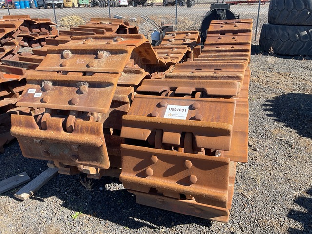 Quantity of (2) Tracks - Fits Cat D10T