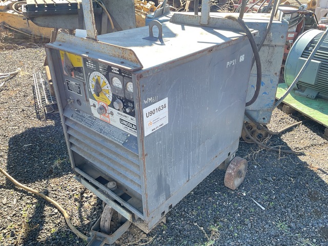 Lincoln Idealarc DC-400 Electric Welder