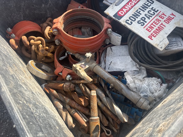 Quantity of Rigging Material