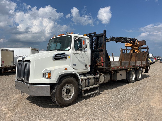 2014 Western Star 4700SB 6x4 Self-Loading Grapple Truck 2014 Western Star 4700SB 6x4 Self-Loading Grapple Truck