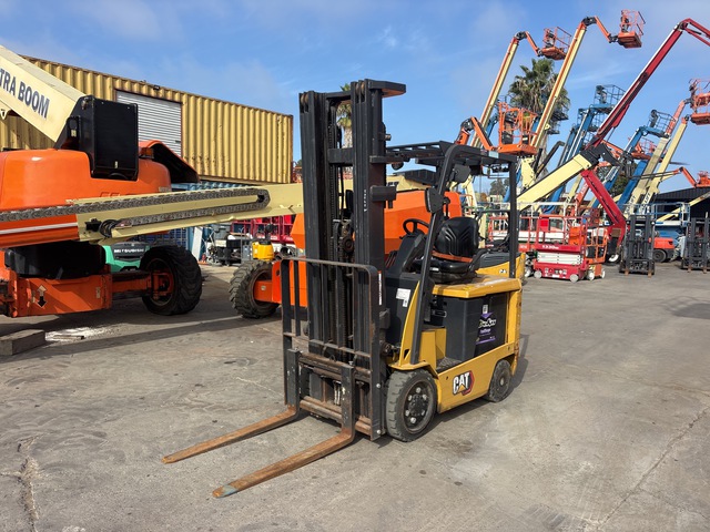 2019 Caterpillar EC25N