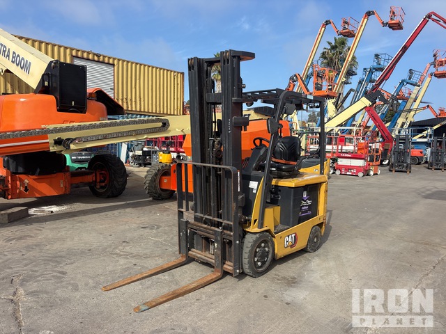 MONTACARGAS ELéCTRICO 2019 CATERPILLAR EC25N