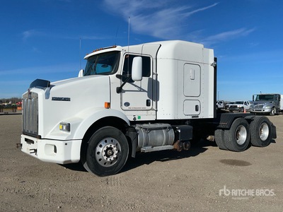 2014 Kenworth T800B 6x4 Ciągnik siodłowy T/A z kabiną sypialną