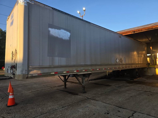 2013 Stoughton AVW-485T-S-C T/A Van Trailer