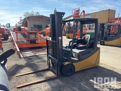 Cat 2ET4000 3940 lb Chariot Élévateur Électrique