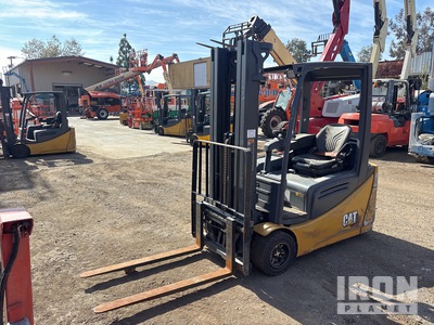 Cat 2ET4000 3940 lb Chariot Élévateur Électrique