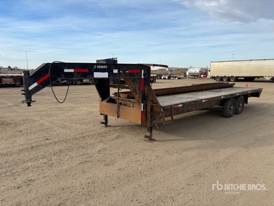 2011 Oasis 26 ft T/A Gooseneck Flatbed Trailer