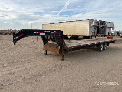 2011 Oasis 26 ft T/A Gooseneck Flatbed Trailer