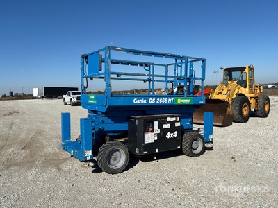 2014 Genie GS2669RT 4x4 Diesel Scissor Lift