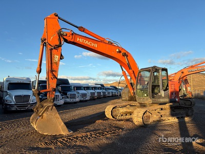 2013 Hitachi ZX225USLC-3 Kettenbagger