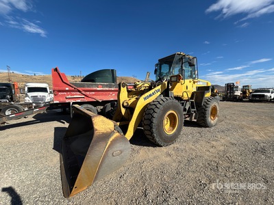2011 Komatsu WA320-6 Pala cargadora