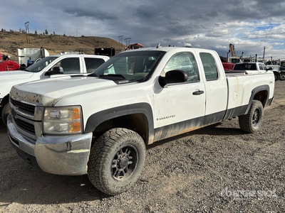 2008 Chevrolet Silverado 2500HD LS 4x4 Extended Cab Pickup