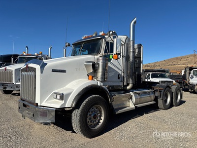 2020 Kenworth T800 T/A Day Cab Truck Tractor